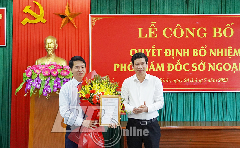 Công bố, trao quyết định bổ nhiệm Phó Giám đốc Sở Ngoại vụ