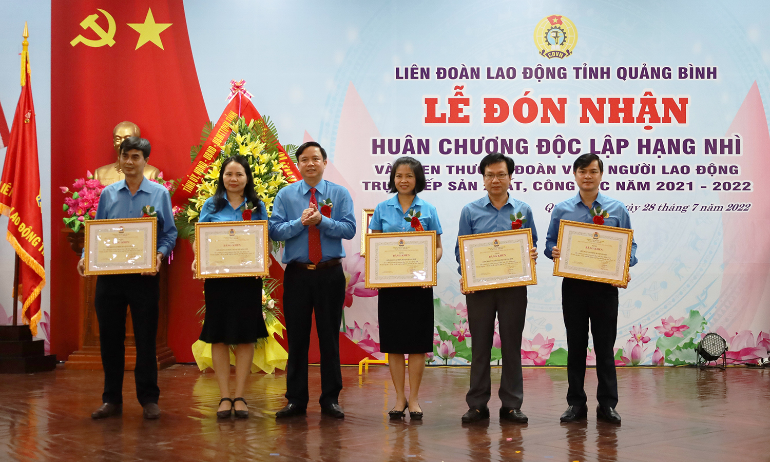 8.472 sáng kiến thực hiện chương trình "1 triệu sáng kiến-Nỗ lực vượt khó sáng tạo, quyết tâm chiến thắng đại dịch Covid-19"