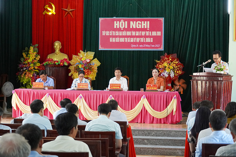 Đại biểu HĐND tỉnh (khóa XVIII) tiếp xúc cử tri