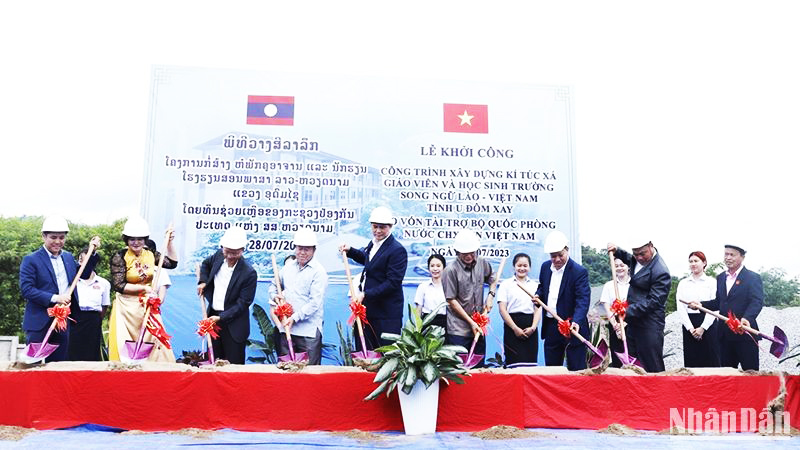 Khởi công xây dựng Trường song ngữ Lào-Việt Nam tại tỉnh Oudomxay