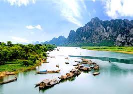 Hai liệt sỹ bên bờ sông Gianh