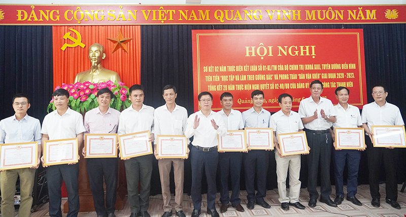 Khối Doanh nghiệp tích cực học tập và làm theo gương Bác