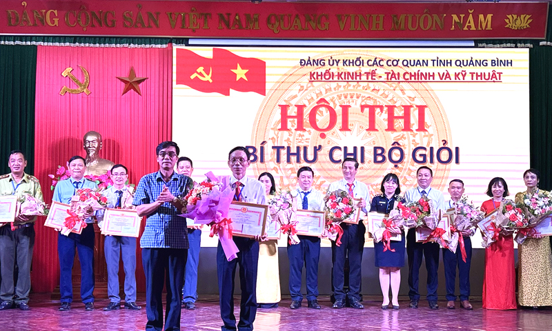 Ấn tượng "bí thư chi bộ giỏi"