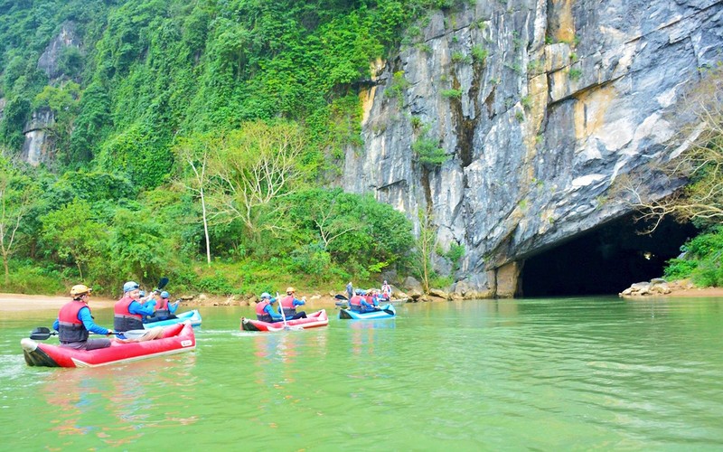 Nhiệm vụ, giải pháp chủ yếu đẩy nhanh phục hồi, tăng tốc phát triển du lịch hiệu quả, bền vững trên địa bàn tỉnh