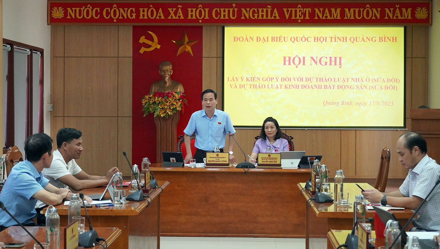Đoàn đại biểu Quốc hội tỉnh: Lấy ý kiến về các dự thảo luật