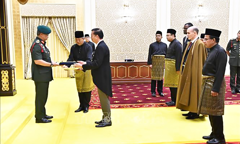 Quốc vương Malaysia coi trọng mối quan hệ hữu nghị nồng ấm với Việt Nam