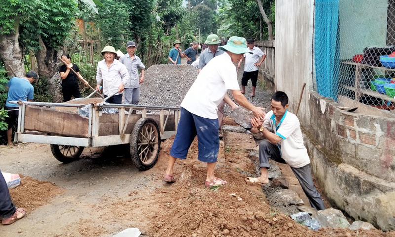 Đảng bộ sau sáp nhập, biến "khó" thành "dễ" - Bài 1: Phát huy vai trò cấp ủy, ổn định từ cơ sở