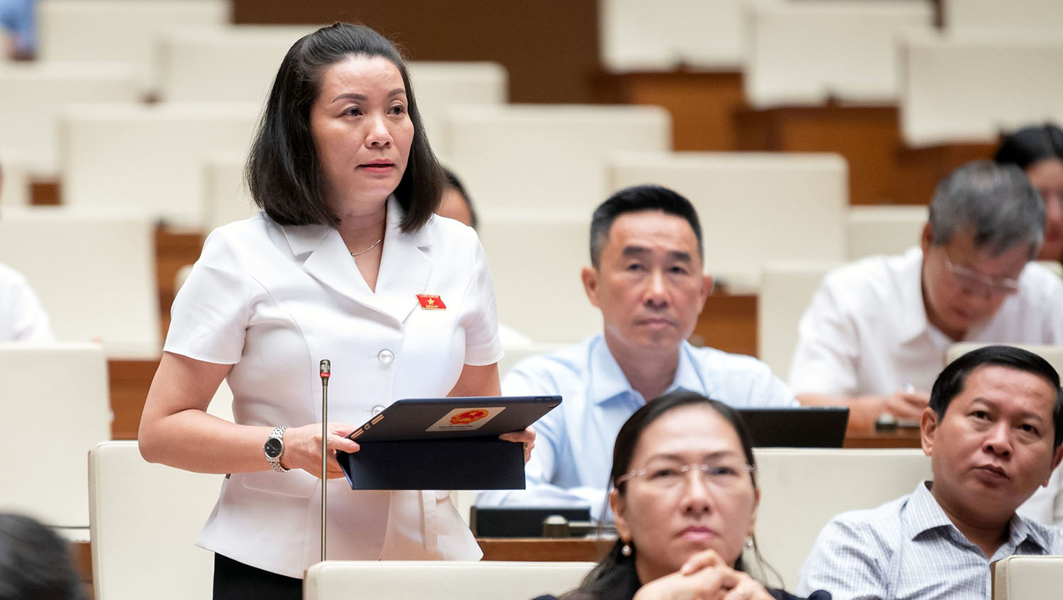 Đại biểu Nguyễn Minh Tâm thảo luận về Luật Kinh doanh bất động sản (sửa đổi)
