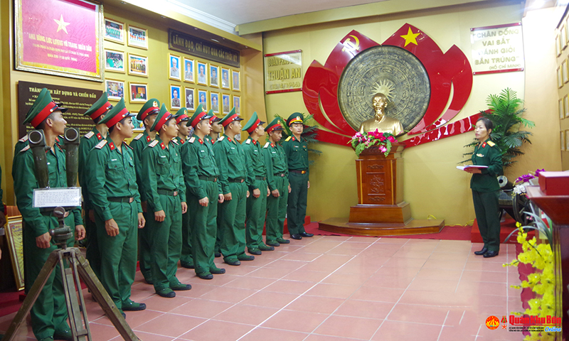 Tăng cường sức "đề kháng" cho thanh niên Quân khu 4