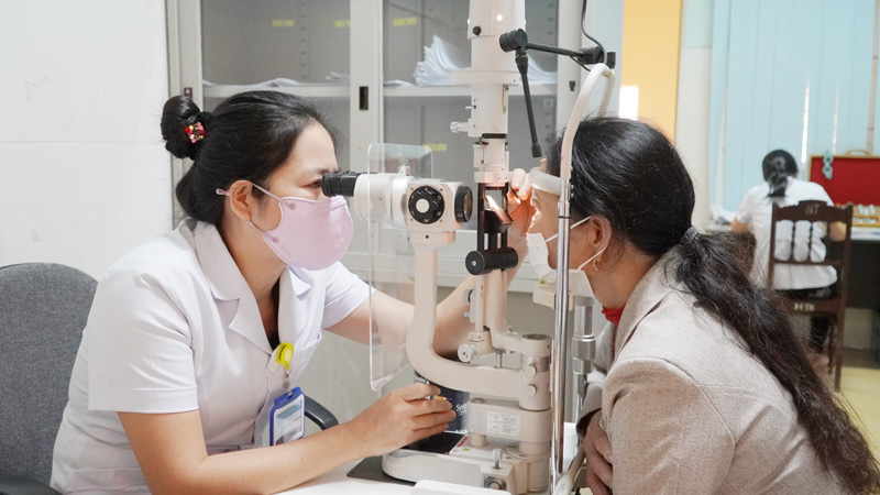 "Báo động" bệnh đau mắt đỏ ở trẻ em