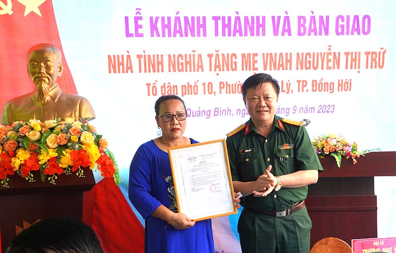 TP. Đồng Hới: Trao nhà tình nghĩa tặng Bà mẹ Việt Nam anh hùng Nguyễn Thị Trữ