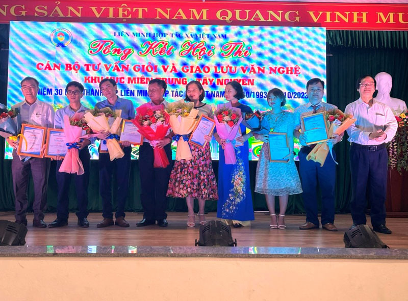 Quảng Bình đoạt giải ba hội thi "Cán bộ tư vấn giỏi và giao lưu văn nghệ khu vực miền Trung-Tây Nguyên"
