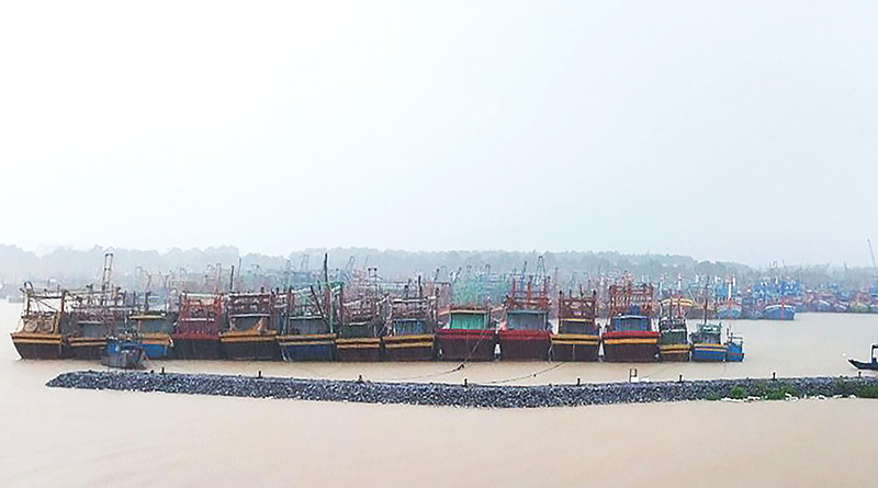 Bộ đội Biên phòng tỉnh: Kêu gọi 6.551 tàu, thuyền vào bờ neo đậu, tránh trú an toàn