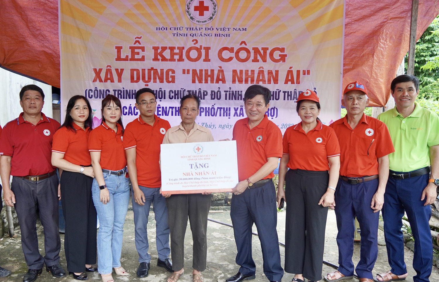 Tổ chức các hoạt động vì cộng đồng