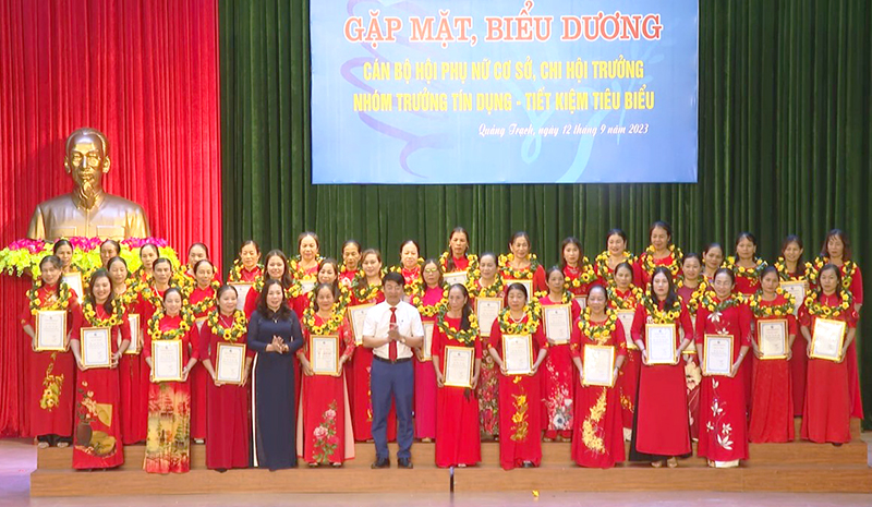Đi đầu trong xây dựng cuộc sống mới