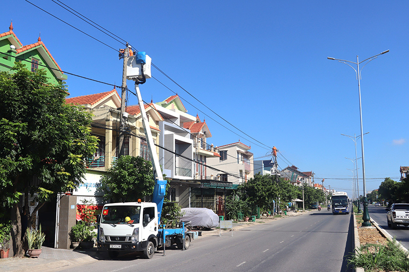Đẩy nhanh tiến độ các công trình lưới điện