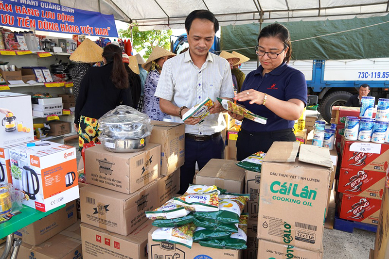 Đưa hàng Việt đến với người tiêu dùng nông thôn