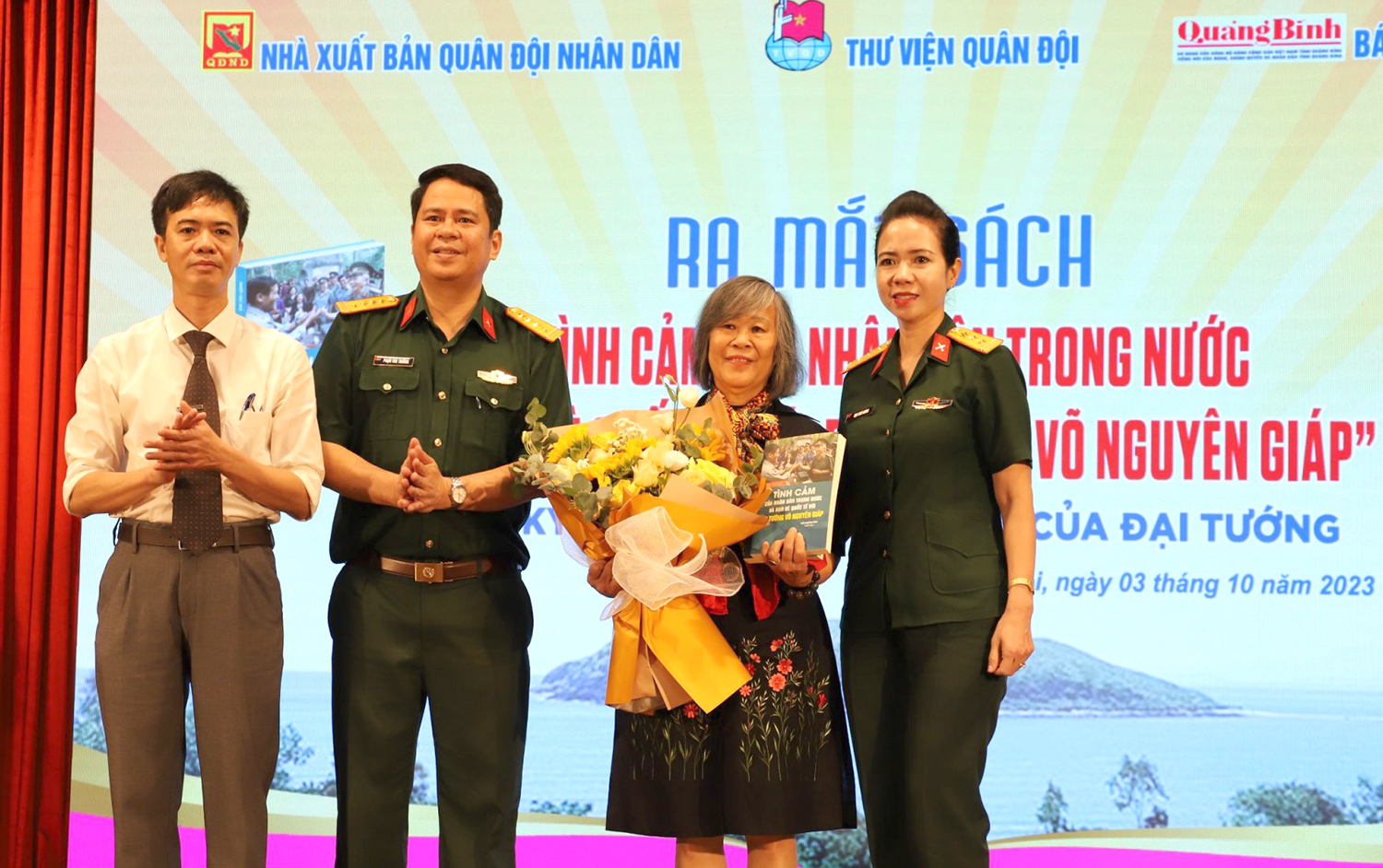 Ra mắt cuốn sách "Tình cảm của nhân dân trong nước và bạn bè quốc tế với Đại tướng Võ Nguyên Giáp"