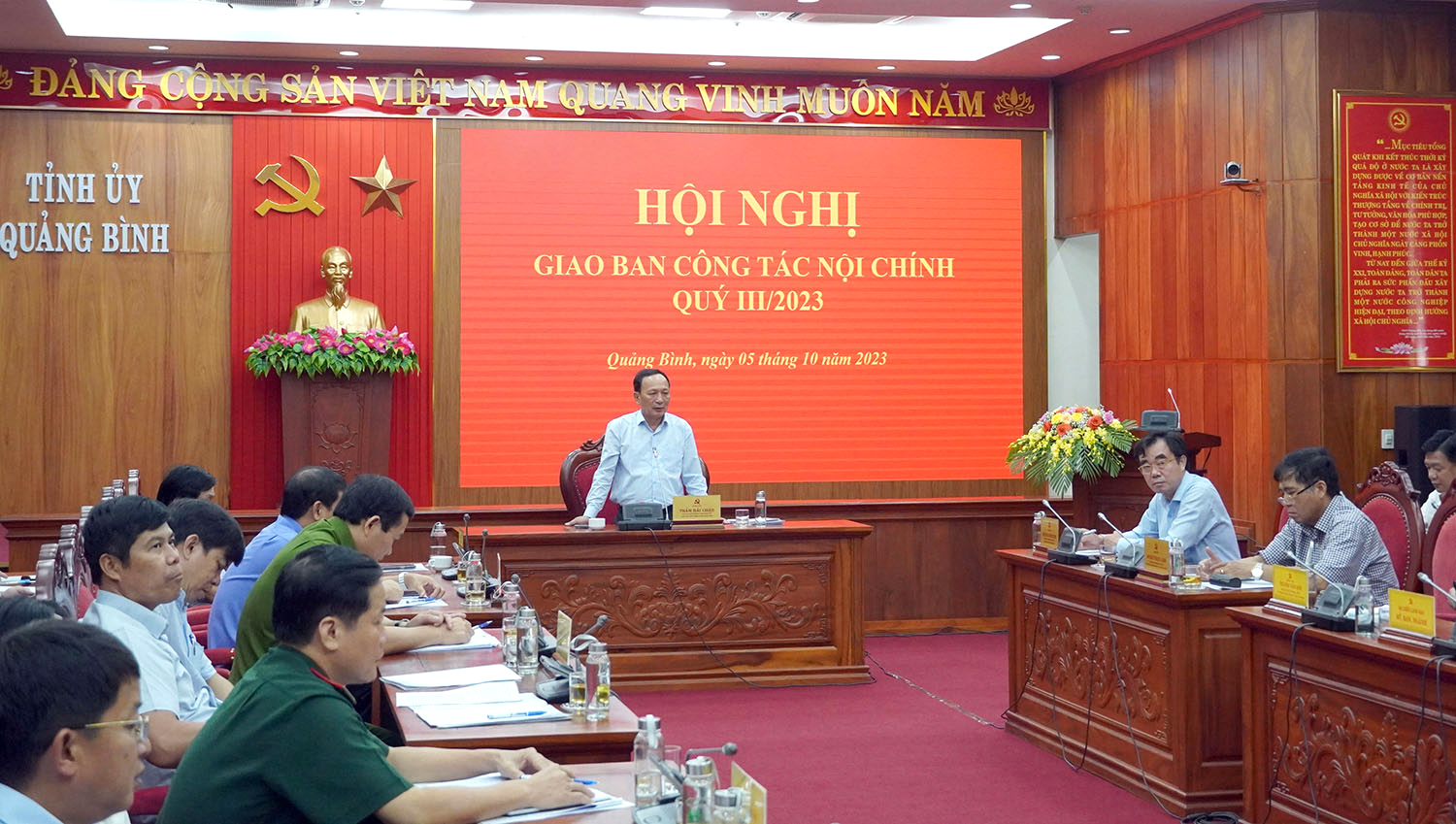 Giao ban công tác nội chính quý III