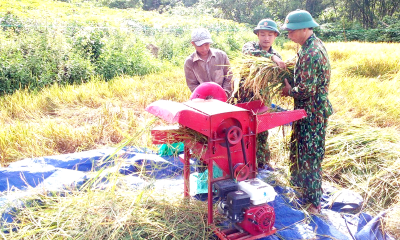 Nghĩa tình quân dân trên dãy Trường Sơn