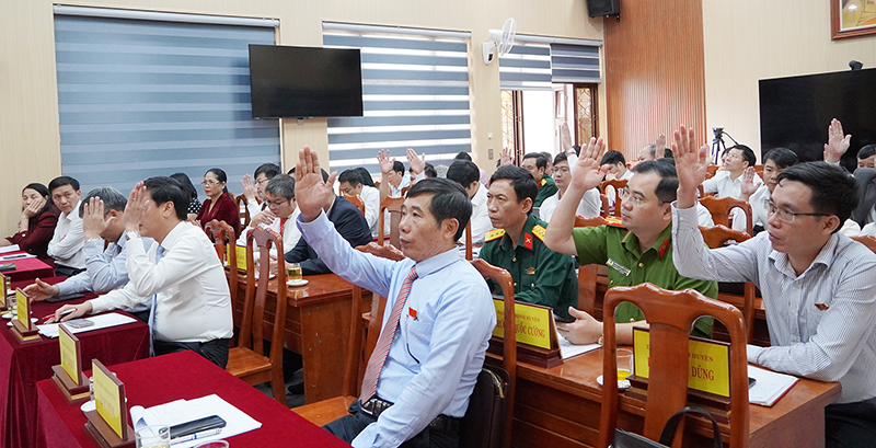 HĐND huyện Bố Trạch: Thông qua một số dự thảo nghị quyết quan trọng