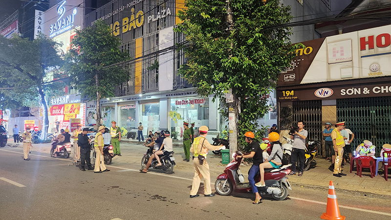 Đi xe đạp điện uống rượu, bia có thể bị xử lý hình sự