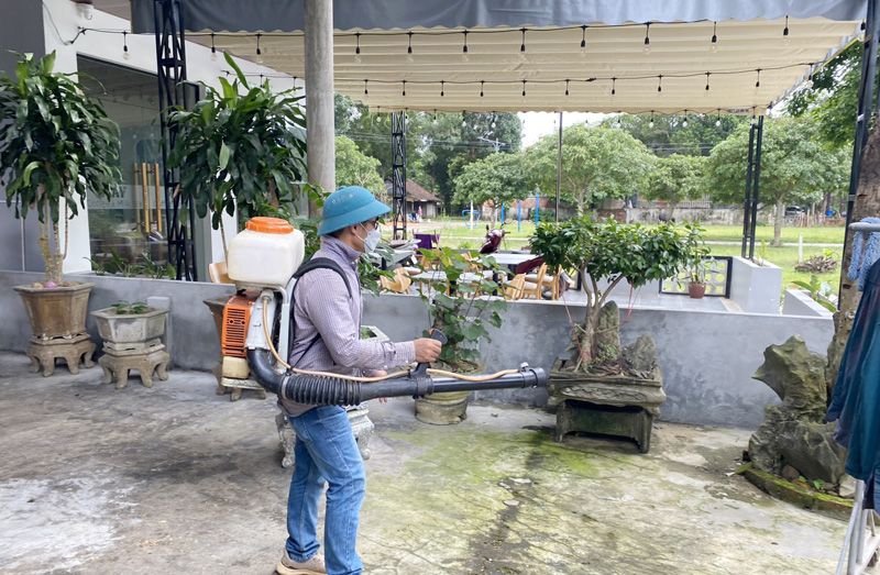 Quảng Bình: Ghi nhận 24 ổ dịch nhỏ sốt xuất huyết, tập trung phun hóa chất diệt muỗi