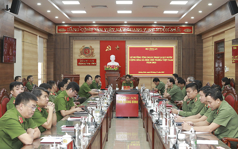 Hưởng ứng Ngày Pháp luật Việt Nam