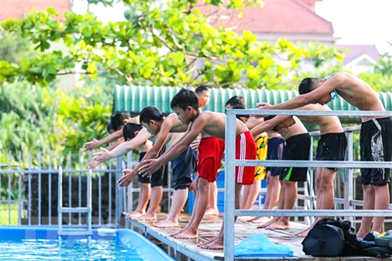 Bộ trưởng Nguyễn Kim Sơn: Tỷ lệ học sinh chưa biết bơi là 66,4%