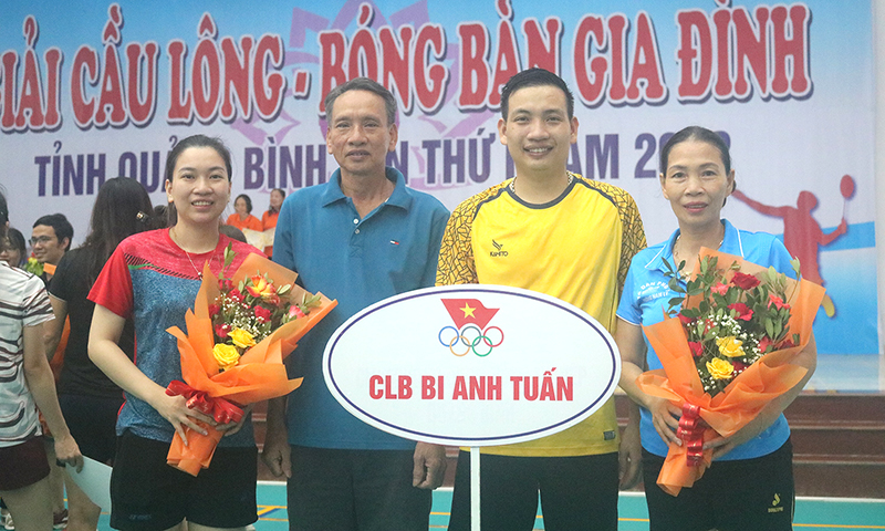 "Tiếp lửa" đam mê cầu lông