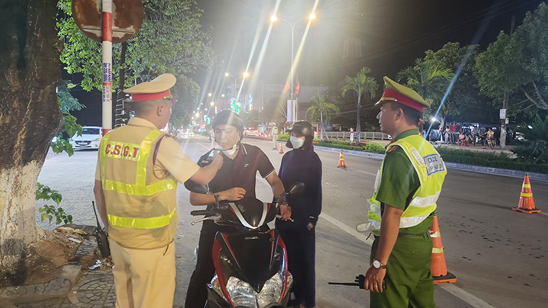 Hưởng ứng "Ngày thế giới tưởng niệm các nạn nhân tử vong do tai nạn giao thông"