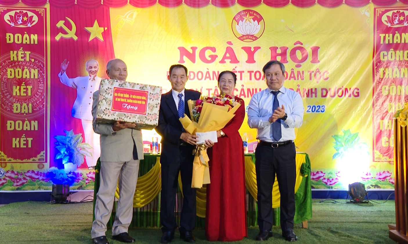 Chung tay xây dựng khối đại đoàn kết toàn dân ngày càng vững mạnh