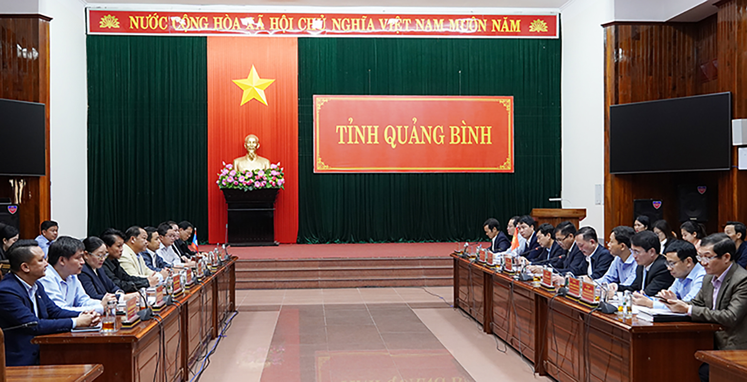Trao đổi kinh nghiệm xây dựng nông thôn mới, xóa đói, giảm nghèo giữa tỉnh Quảng Bình và Sạ-vẳn-na-khệt