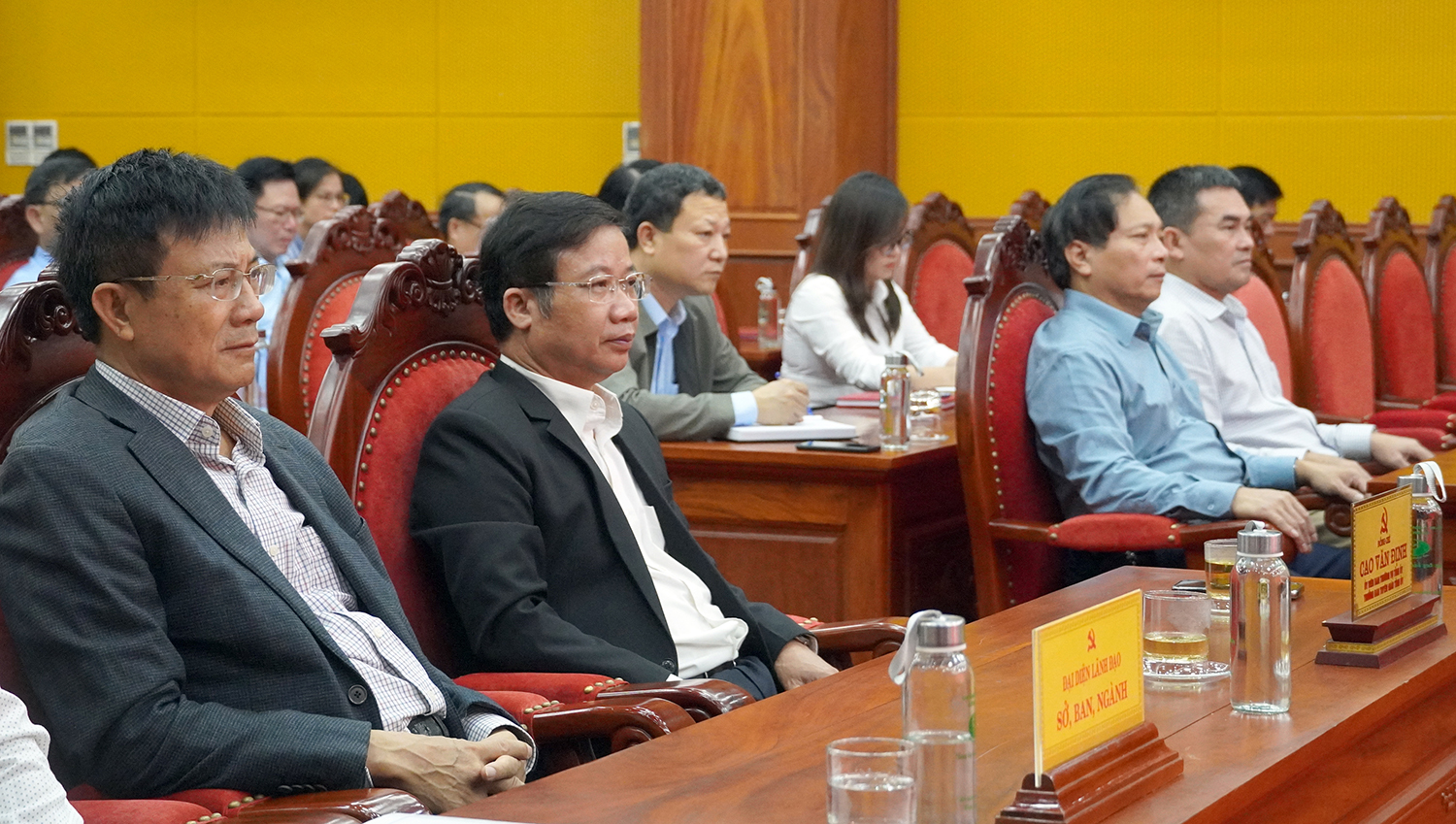 Phổ biến, hướng dẫn thực hiện Đề án 01 và Chỉ thị số 12 về đối ngoại