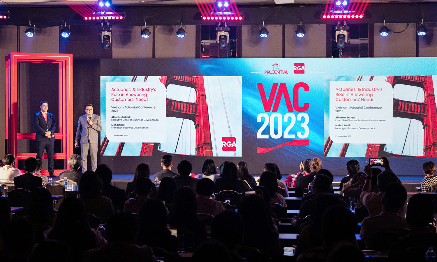 Hơn 350 khách mời tham dự hội nghị Định phí Bảo hiểm Việt Nam 2023 do Prudential Việt Nam tổ chức