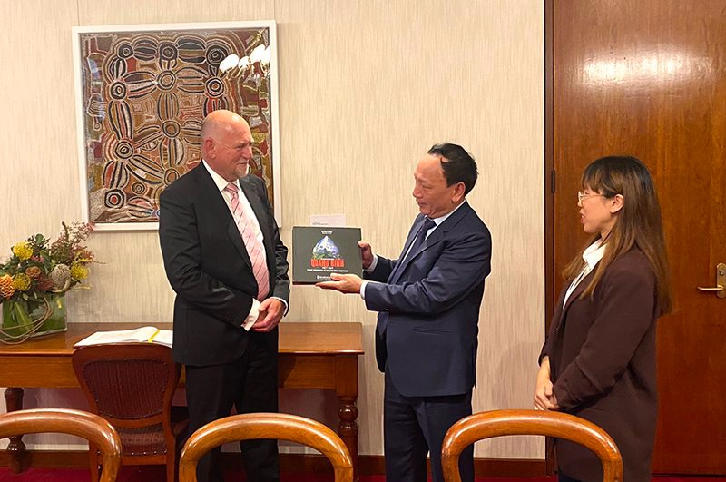 Đoàn công tác của tỉnh học tập, trao đổi kinh nghiệm tại Australia