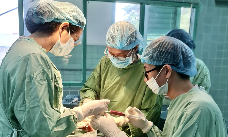 Ứng dụng vật liệu tự tiêu mới trong phẫu thuật xương hàm mặt