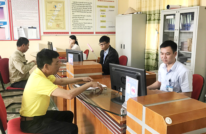 Thực hiện nghiêm các quy định kỷ luật, kỷ cương hành chính và văn hóa công sở