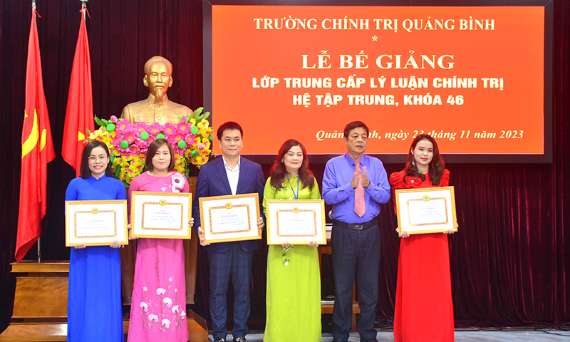 Học Bác để nâng cao năng lực lãnh đạo, sức chiến đấu của tổ chức đảng