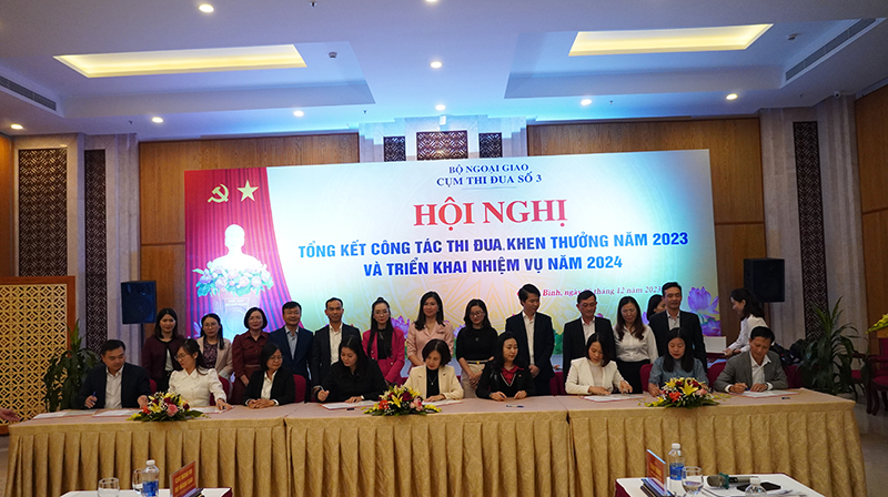 Cụm thi đua số 3-Bộ Ngoại giao: Tiếp tục tổ chức các phong trào thi yêu nước
