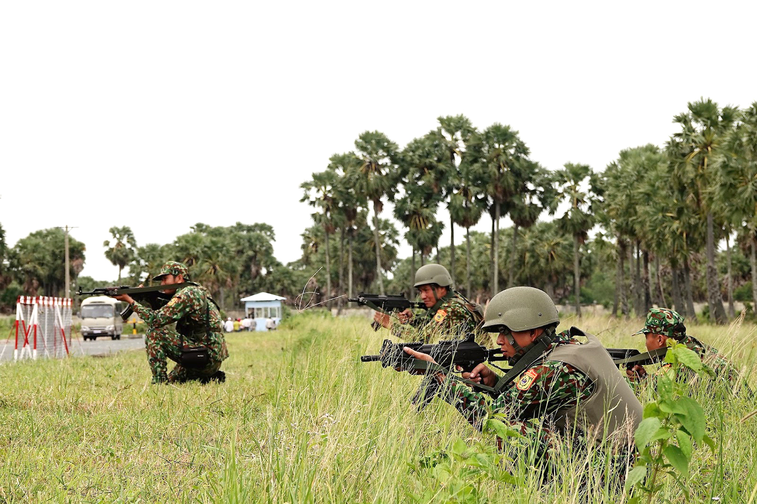 Các trường hợp được nổ súng khi thực hiện nhiệm vụ bảo đảm an ninh, trật tự