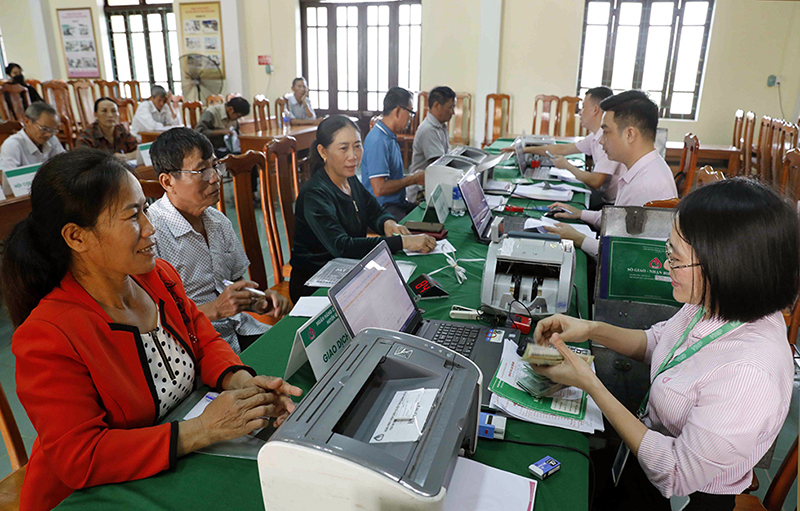 Giải ngân 3,2 tỷ đồng vốn tín dụng chính sách cho người chấp hành xong án phạt tù