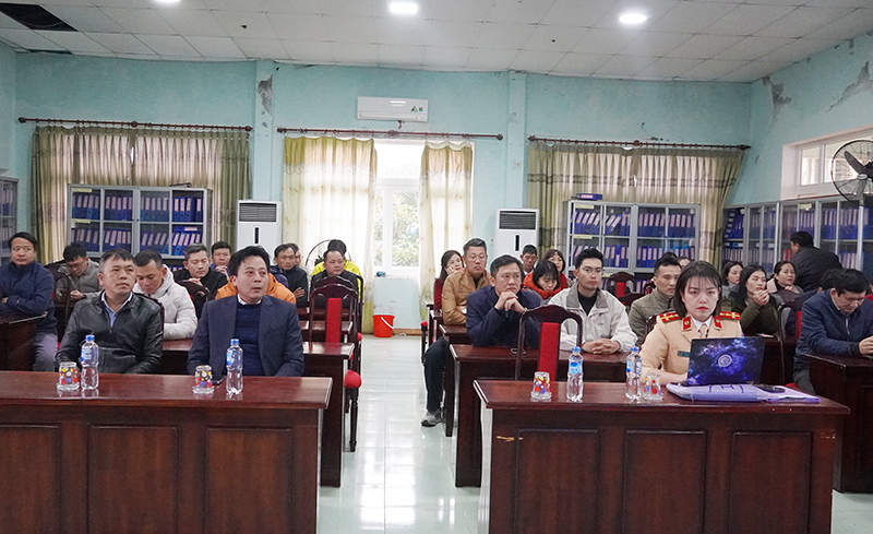 PC Quảng Bình: Tuyên truyền pháp luật về an toàn giao thông cho người lao động
