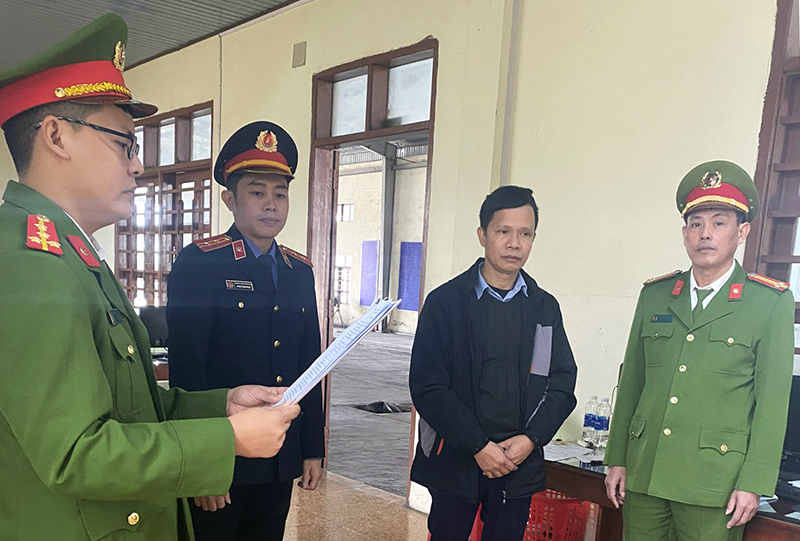 Khởi tố Phó Giám đốc Trung tâm đăng kiểm 73.02D