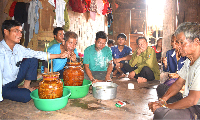 Người Bru-Vân Kiều mến khách