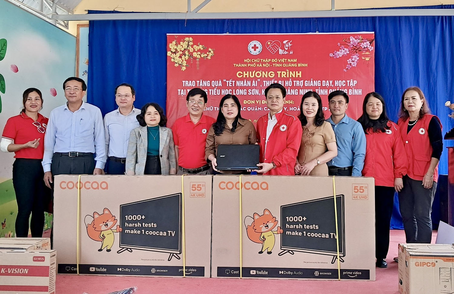 Hội Chữ thập đỏ TP. Hà Nội: Hỗ trợ trường học, học sinh khó khăn