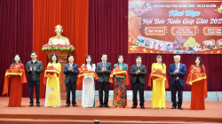 Khai mạc Hội báo Xuân Giáp Thìn và lễ hội không gian xưa "Chợ Tết quê" năm 2024