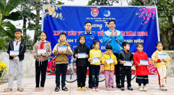 Tết đoàn viên-Xuân yêu thương