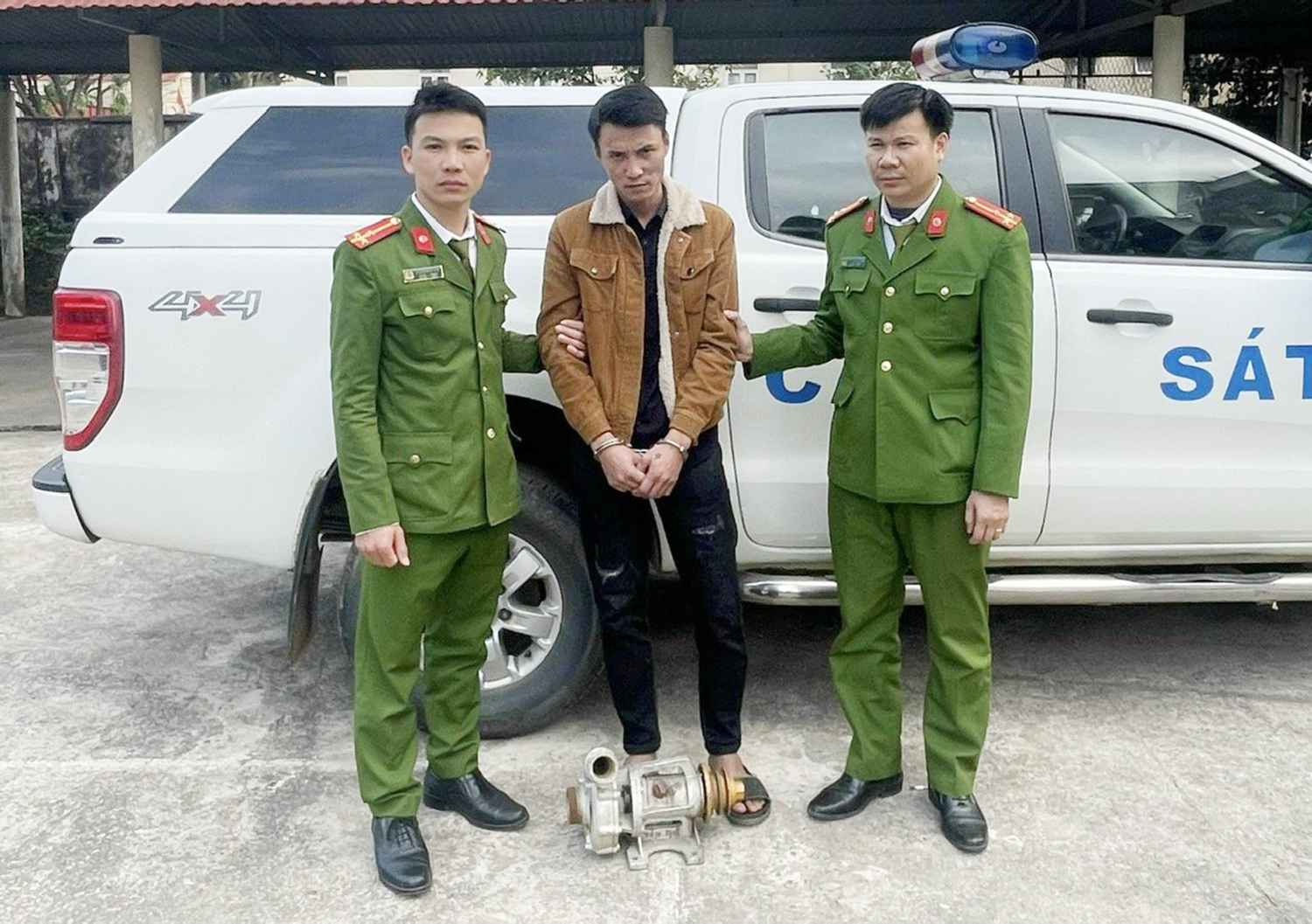 Bố Trạch: Bắt giữ đối tượng vừa ra tù đã trộm cắp tài sản