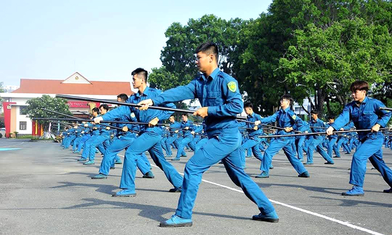 Thời gian làm Chính trị viên phó có tính hưởng phụ cấp thâm niên?